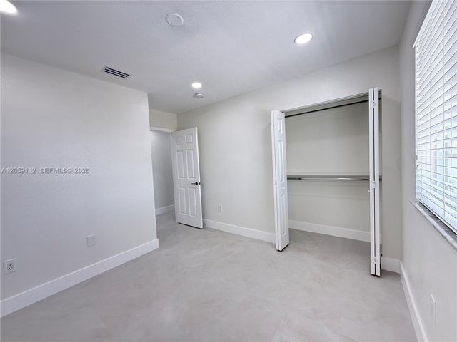 3514 W 76th St 201, Hialeah, FL 33018
