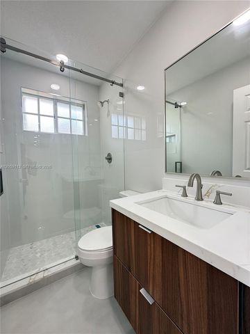 3514 W 76th St 201, Hialeah, FL 33018