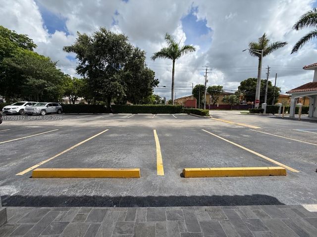 3514 W 76th St 201, Hialeah, FL 33018