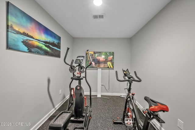 5 Bock Lane, East Brunswick, NJ 08816