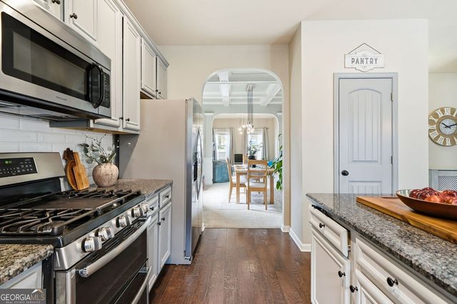 5705 Hedge Brook Drive, Cumming, GA 30028