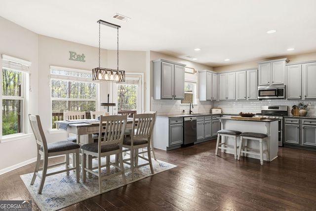 5705 Hedge Brook Drive, Cumming, GA 30028