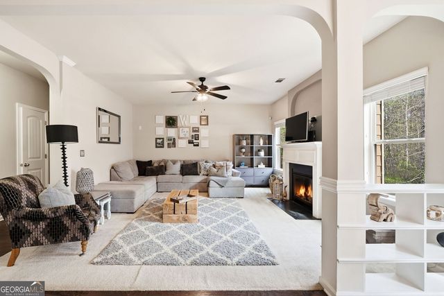 5705 Hedge Brook Drive, Cumming, GA 30028