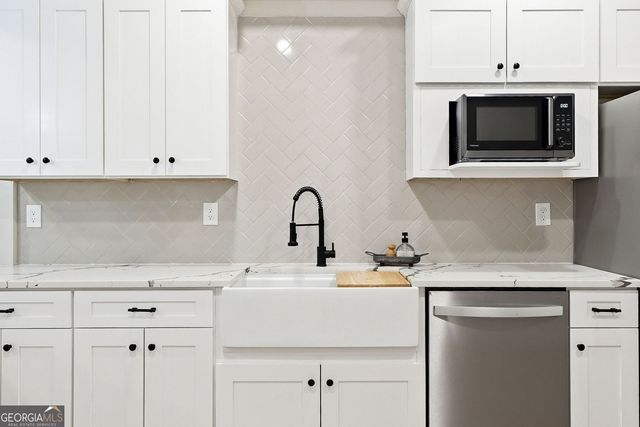 5705 Hedge Brook Drive, Cumming, GA 30028