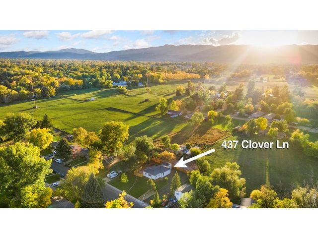 437 Clover Ln, Fort Collins, CO 80521