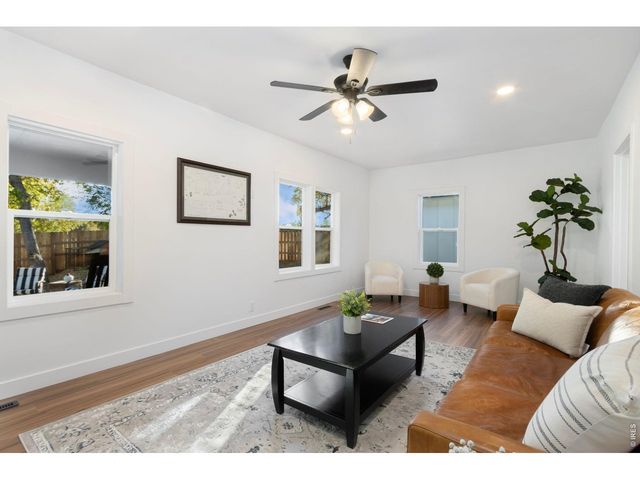 437 Clover Ln, Fort Collins, CO 80521