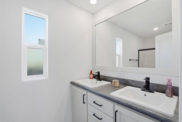 3890 Sipes Lane 18, San Ysidro, CA 92173