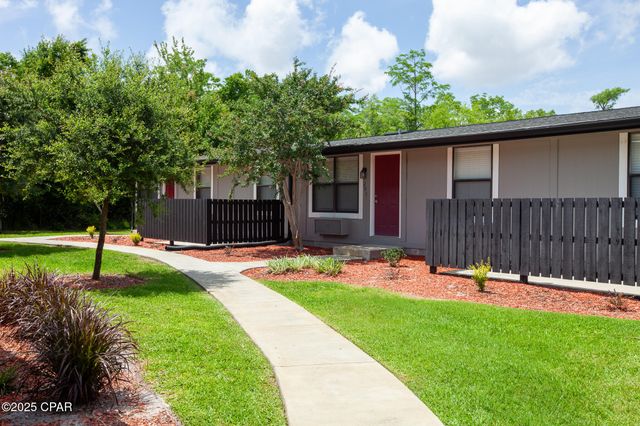 425 E 19th Street, Panama City, FL 32405