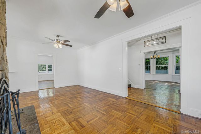 537 Livingston Street, Westbury, NY 11590