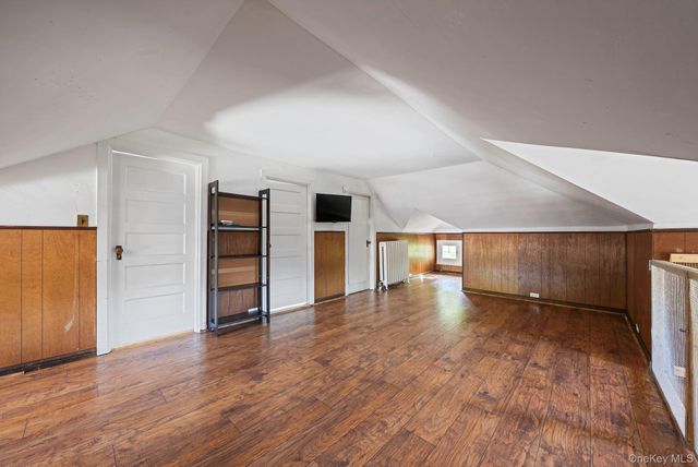 537 Livingston Street, Westbury, NY 11590