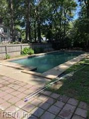 7 White Oak TRL, Hampton, VA 23669