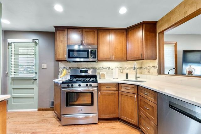 100 Maria Ln, Monroeville, PA 15146