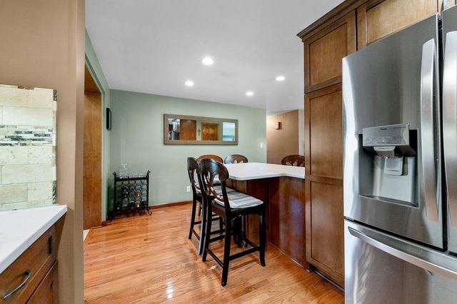 100 Maria Ln, Monroeville, PA 15146