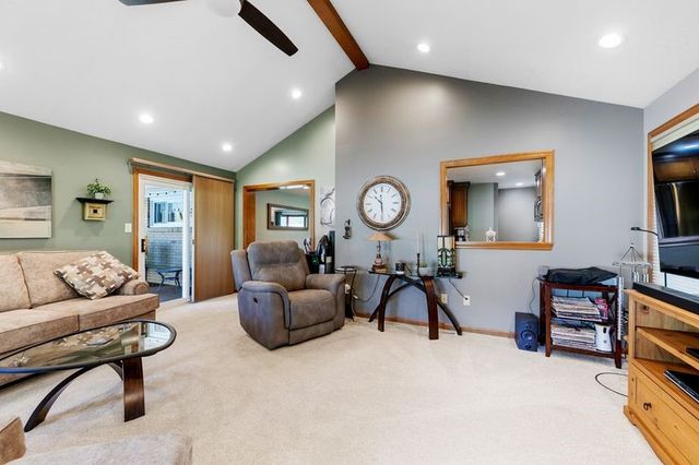 100 Maria Ln, Monroeville, PA 15146