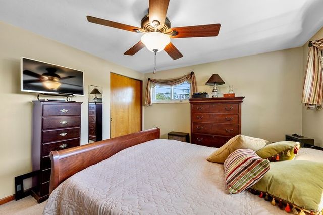 100 Maria Ln, Monroeville, PA 15146