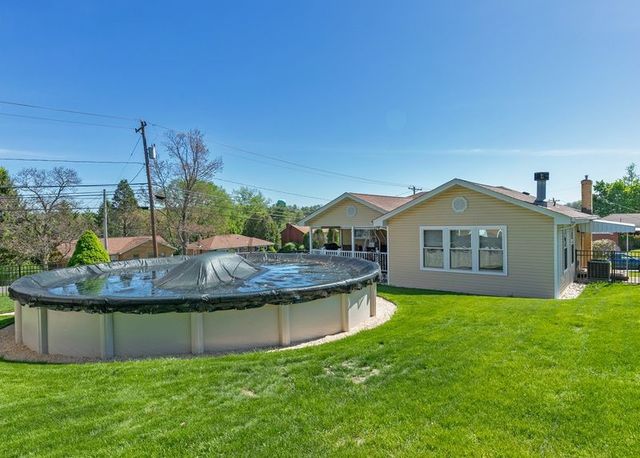 100 Maria Ln, Monroeville, PA 15146