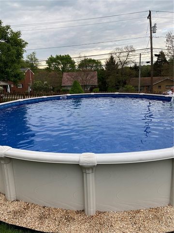 100 Maria Ln, Monroeville, PA 15146