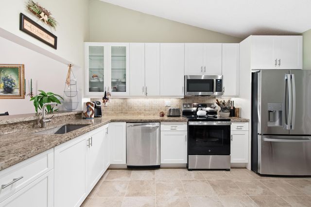 479 Ashwood Pl A37, Boca Raton, FL 33431