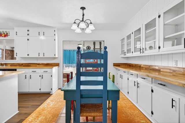 108 N Columbia Avenue, Moriarty, NM 87035