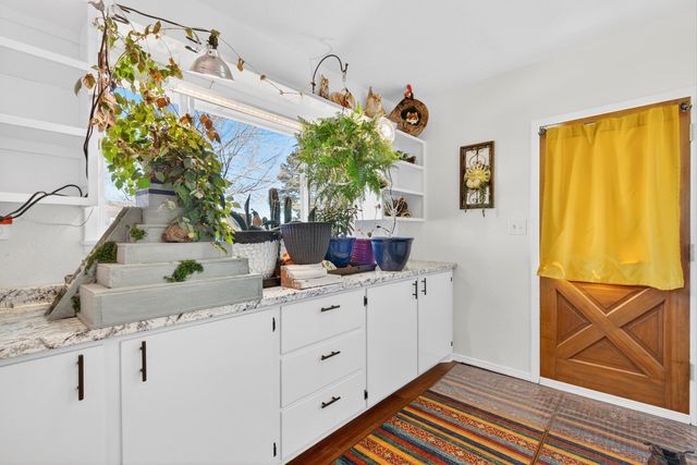 108 N Columbia Avenue, Moriarty, NM 87035