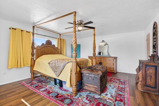 108 N Columbia Avenue, Moriarty, NM 87035