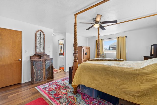 108 N Columbia Avenue, Moriarty, NM 87035