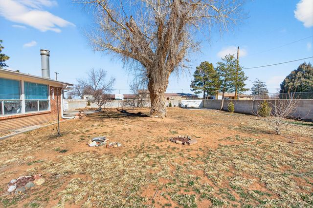 108 N Columbia Avenue, Moriarty, NM 87035