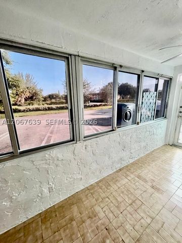 2700 Riverside Dr 108-B, Coral Springs, FL 33065