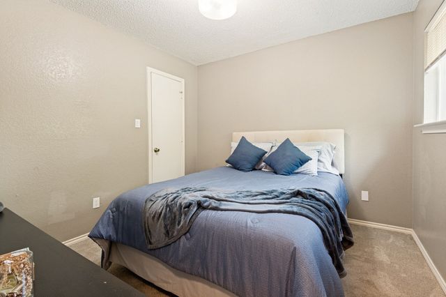 2643 San Sabastian Circle, Grand Prairie, TX 75052