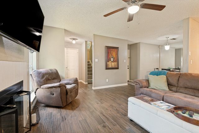 2643 San Sabastian Circle, Grand Prairie, TX 75052