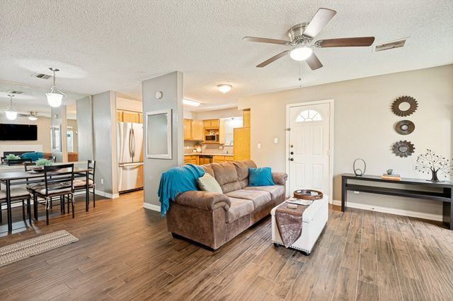 2643 San Sabastian Circle, Grand Prairie, TX 75052