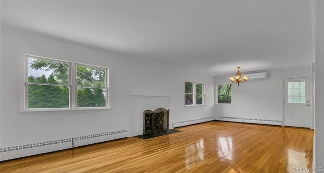 136 Lee Road, Garden City, NY 11530