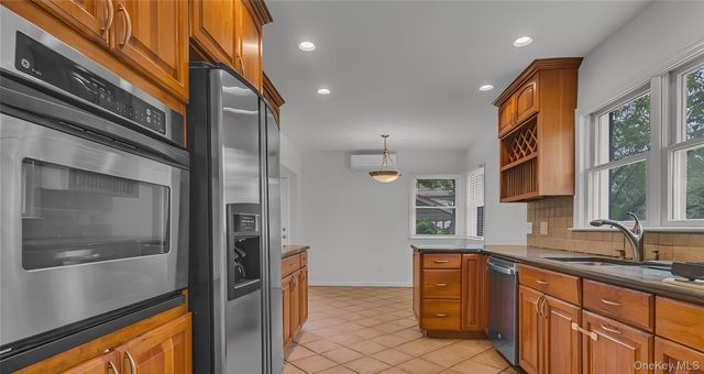 136 Lee Road, Garden City, NY 11530