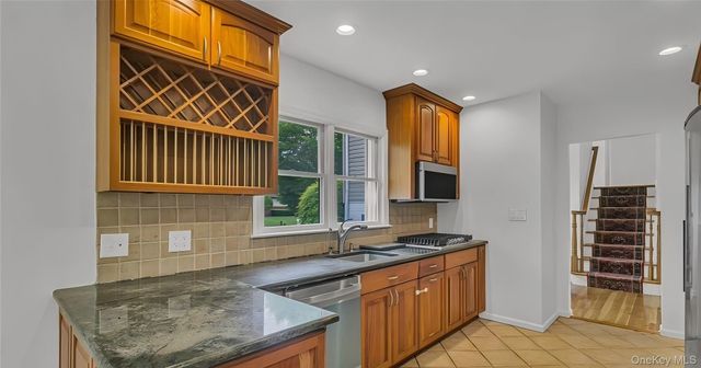 136 Lee Road, Garden City, NY 11530