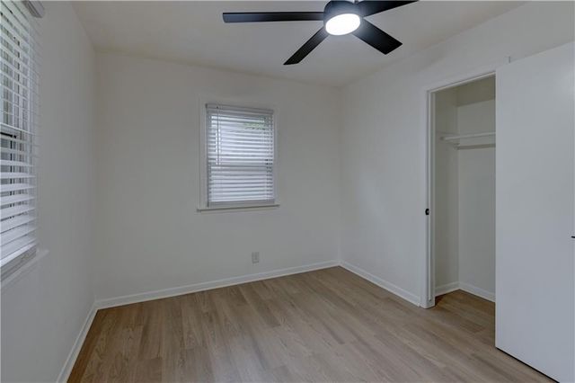 217 Woods Avenue, Excelsior Springs, MO 64024