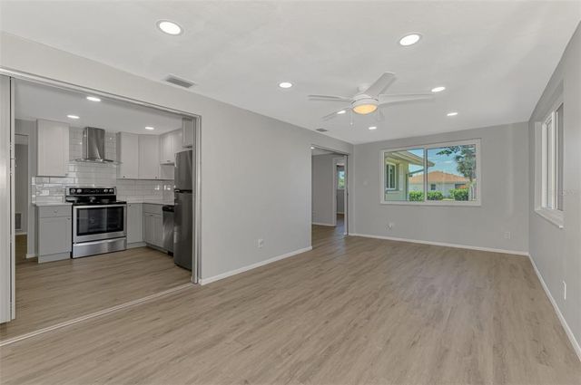 510 S VENICE BOULEVARD, Venice, FL 34293