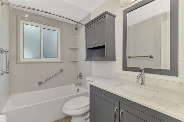 510 S VENICE BOULEVARD, Venice, FL 34293