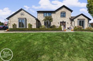 538 Scone Drive, Troy, MI 48098