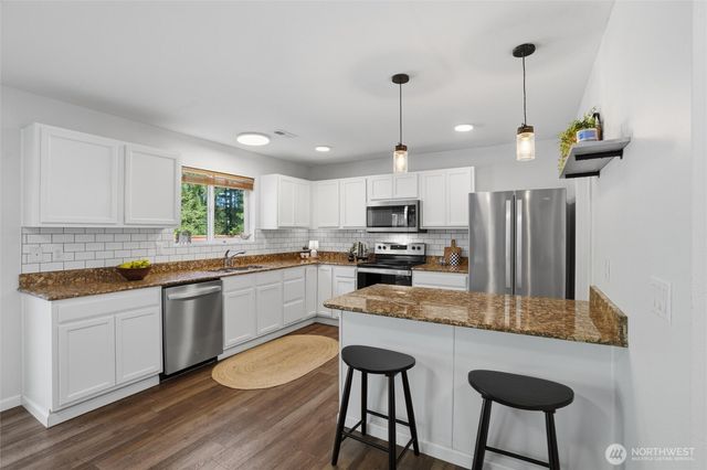 4436 Riflebird Place SW, Port Orchard, WA 98367
