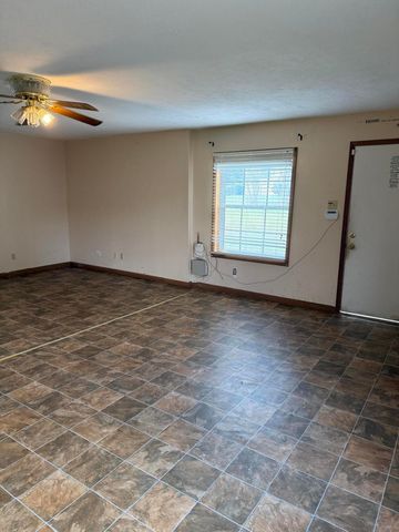 702 Vine St, Deridder, LA 70634