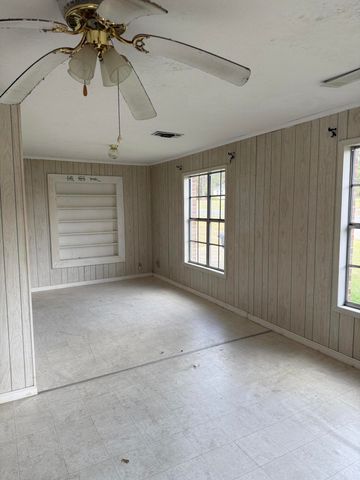 702 Vine St, Deridder, LA 70634