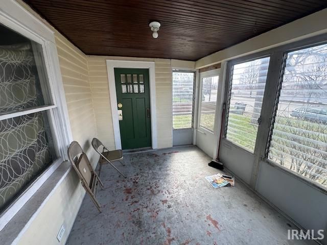 2806 S Michigan Street, South Bend, IN 46614