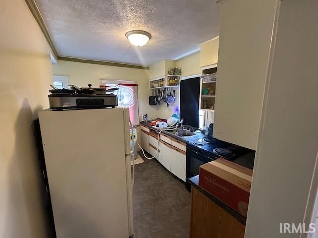 2806 S Michigan Street, South Bend, IN 46614