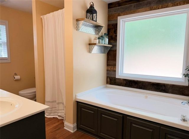 227 Clarkesville Heights Dr, Clarkesville, GA 30523