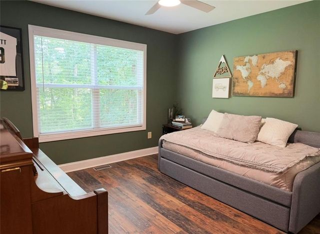 227 Clarkesville Heights Dr, Clarkesville, GA 30523