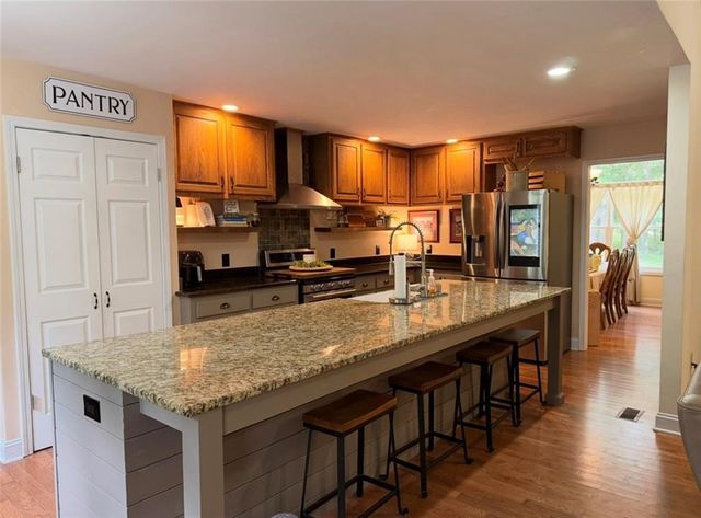 227 Clarkesville Heights Dr, Clarkesville, GA 30523