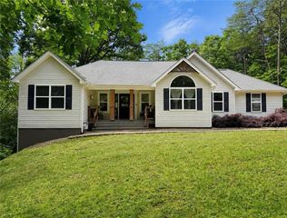 227 Clarkesville Heights Dr, Clarkesville, GA 30523