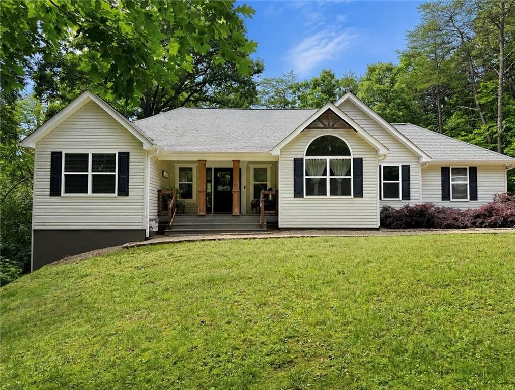 227 Clarkesville Heights Dr, Clarkesville, GA 30523