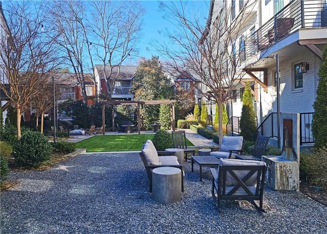 151 Chestnut Circle, Atlanta, GA 30342