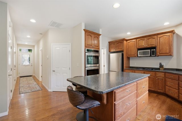 10 Topside Court, Bellingham, WA 98229